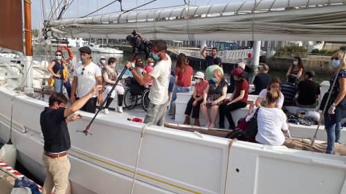 Embarquement des passagers sur Biche avec France 3